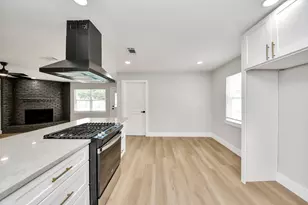 6023 Lattimer Dr, Houston, TX 77035 - Photo 25