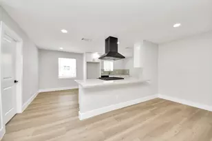 6023 Lattimer Dr, Houston, TX 77035 - Photo 25