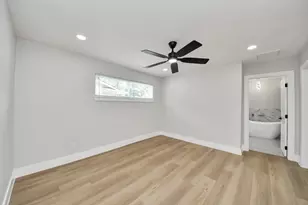 6023 Lattimer Dr, Houston, TX 77035 - Photo 11