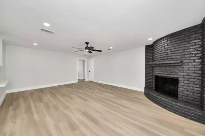 6023 Lattimer Drive, Houston, TX 77035 - Photo 15
