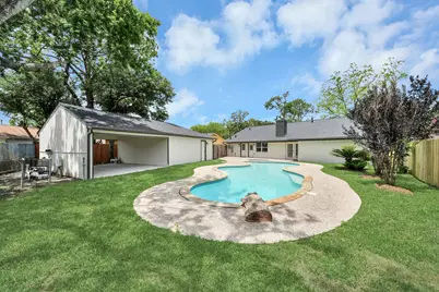 6023 Lattimer Drive, Houston, TX 77035 - Photo 3