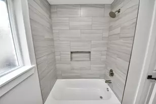 6023 Lattimer Dr, Houston, TX 77035 - Photo 37