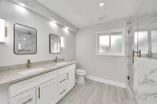 6023 Lattimer Dr, Houston, TX 77035 - Photo 33