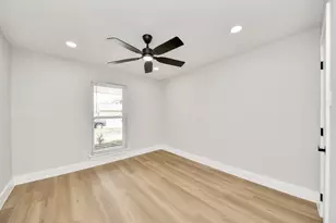 6023 Lattimer Dr, Houston, TX 77035 - Photo 39