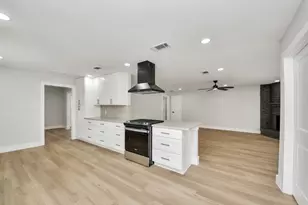 6023 Lattimer Dr, Houston, TX 77035 - Photo 21