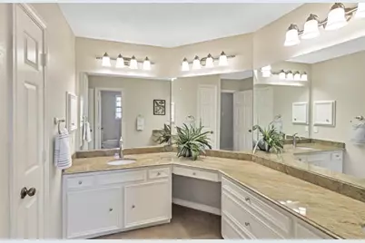 1715 Country Squire Drive Drive, Richmond, TX 77406 - Photo 3