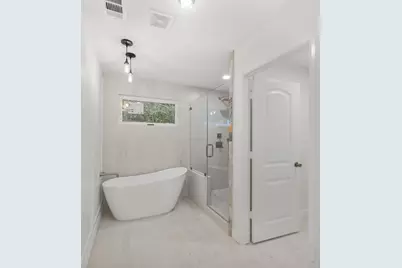 9313 Livernois Road, Houston, TX 77080 - Photo 17