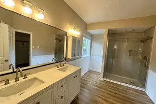 13315 Denver Oaks Dr, Houston, TX 77065 - Photo 11