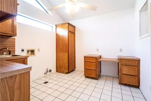 1716 Tara Cir, Texas City, TX 77591 - Photo 17