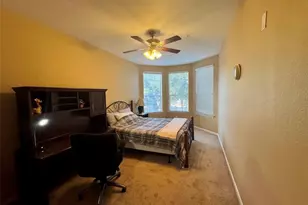 7575 Kirby Dr, Houston, TX 77030 - Photo 11