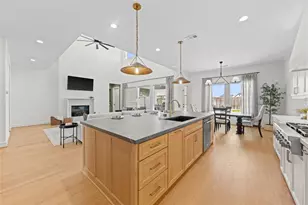 2125 Jacob Trail Ct, Friendswood, TX 77546 - Photo 11