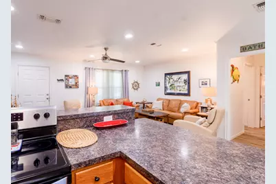 127 Pompano Avenue, Galveston, TX 77550 - Photo 7