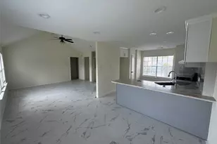 12827 Waybridge St, Sugar Land, TX 77478 - Photo 5