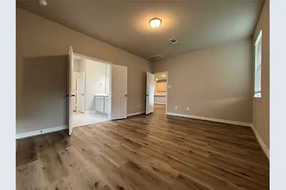 2913 Cliff Ridge Lane, Katy, TX 77493 - Photo 9