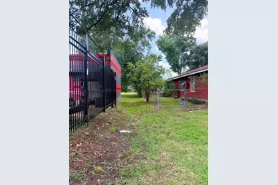 8511 Ridgepoint Drive, Houston, TX 77055 - Photo 7