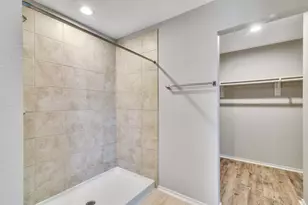 16831 Silent Pines Ct, Conroe, TX 77302 - Photo 19
