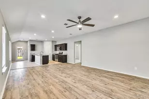 16831 Silent Pines Ct, Conroe, TX 77302 - Photo 5