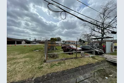 2202 Jones Road, Baytown, TX 77521 - Photo 7