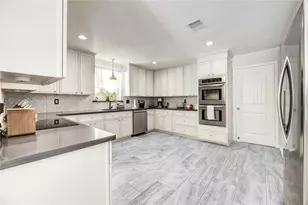 11715 Cypresswood Dr, Houston, TX 77070 - Photo 9