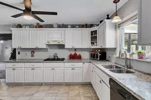905 Bartlett Rd, Katy, TX 77493 - Photo 17