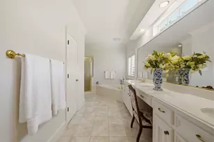 3 Martin Ln, Spring Valley Village, TX 77055 - Photo 13