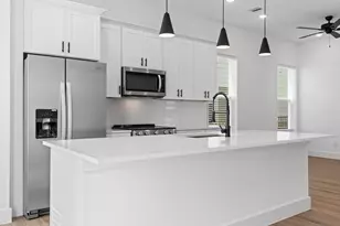 9437 Pembrook St, Houston, TX 77016 - Photo 7