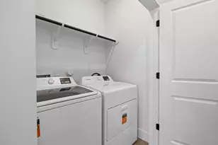 9437 Pembrook St, Houston, TX 77016 - Photo 27