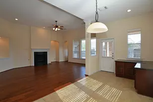 6606 Cadogan Ct, Sugar Land, TX 77479 - Photo 9
