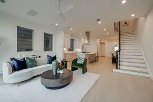 1010 E 26th St, Houston, TX 77009 - Photo 11