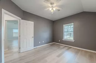 834 Elkhart St, Houston, TX 77091 - Photo 5