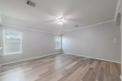 834 Elkhart Street, Houston, TX 77091 - Photo 13