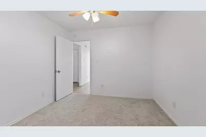 9747 Gulfstream Drive, Conroe, TX 77303 - Photo 5