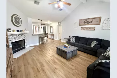 1806 Oak Wood Drive E, Pearland, TX 77581 - Photo 15