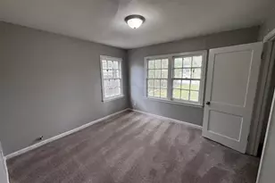 7343 Forrestal St, Houston, TX 77033 - Photo 9