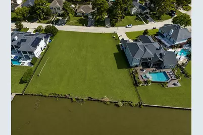 18821 Aquatic Drive, Houston, TX 77346 - Photo 11