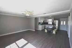 504 Cedar St, Sweeny, TX 77480 - Photo 9