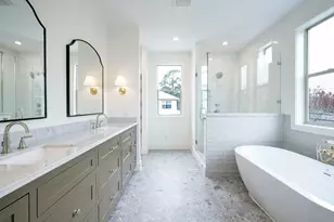 2031 Saxon Dr, Houston, TX 77018 - Photo 15