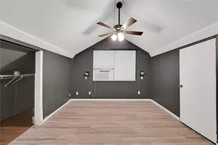 310 N Rock Island St, Angleton, TX 77515 - Photo 11