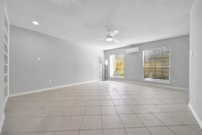 131 Phanturn Lane, Bellaire, TX 77401 - Photo 9