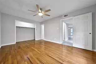 131 Phanturn Ln, Bellaire, TX 77401 - Photo 11