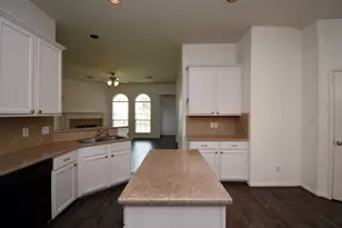 128 Long Canyon Ln, Richmond, TX 77469 - Photo 13