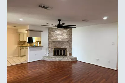 515 Tresvant Drive, Houston, TX 77598 - Photo 3