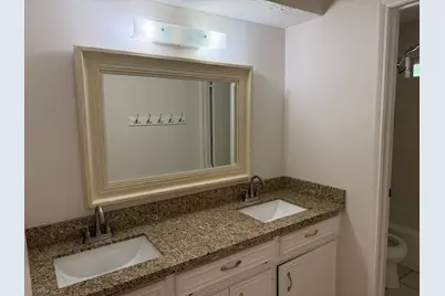 515 Tresvant Drive, Houston, TX 77598 - Photo 5