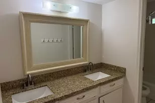 515 Tresvant Dr, Houston, TX 77598 - Photo 5