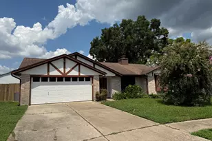 515 Tresvant Dr, Houston, TX 77598 - Photo 1