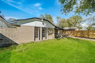 11059 Vailview Dr, Houston, TX 77016 - Photo 3