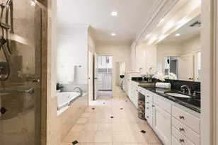 2826 Robinhood St, West University Place, TX 77005 - Photo 9