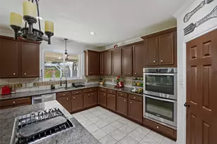 9211 Memorial Grove Dr, Spring, TX 77379 - Photo 11