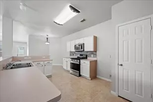 17535 Prospect Meadows Dr, Houston, TX 77095 - Photo 13