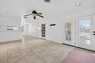 10309 Ivyridge Rd, Houston, TX 77043 - Photo 15